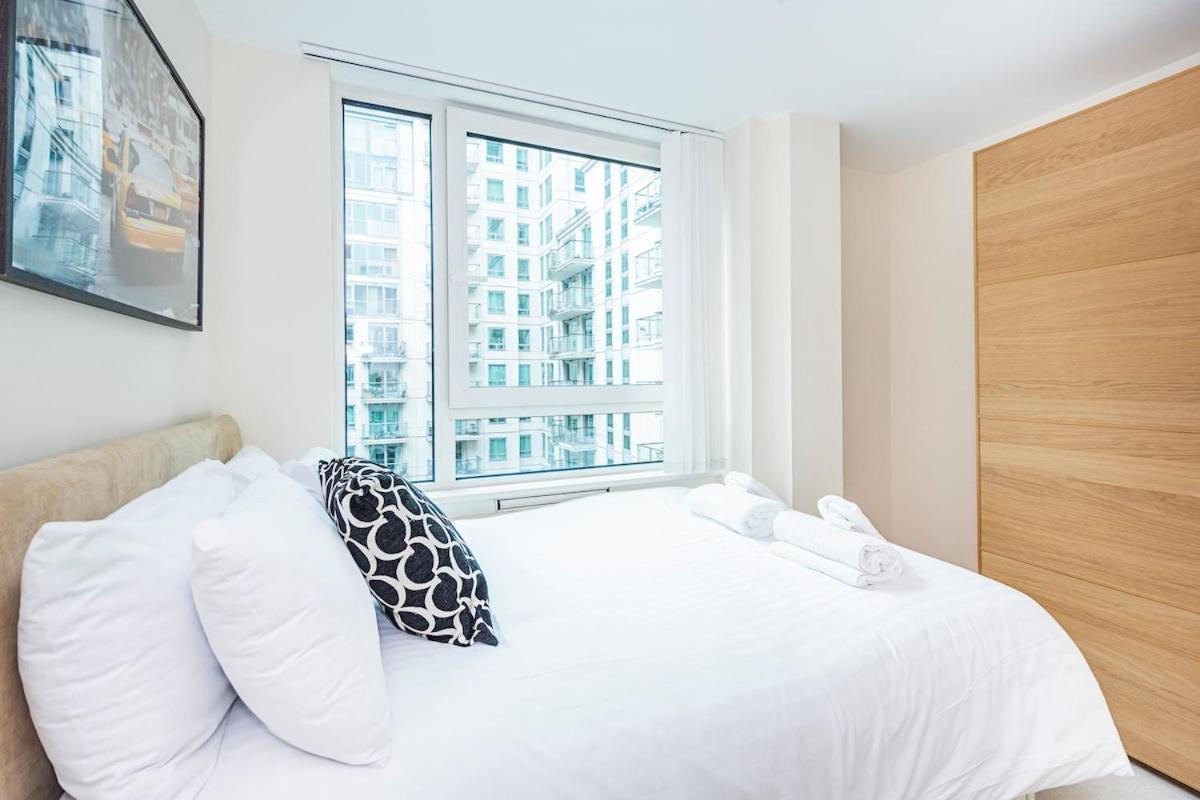 2 Bed Apartment *